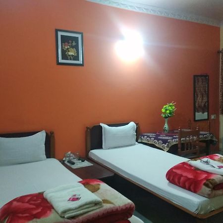 Hotel Chandrakala Regency 300 Meters From Dhanbad Railway ภายนอก รูปภาพ