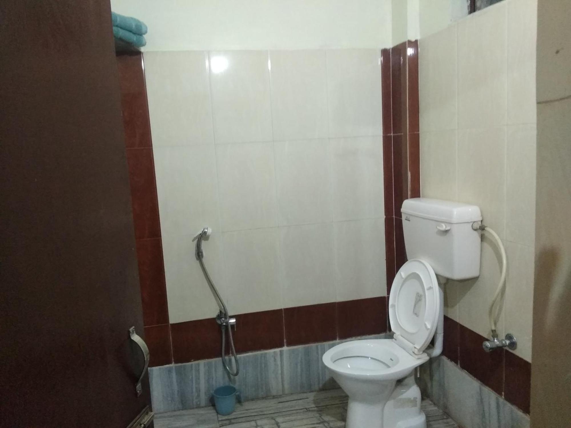 Hotel Chandrakala Regency 300 Meters From Dhanbad Railway ภายนอก รูปภาพ