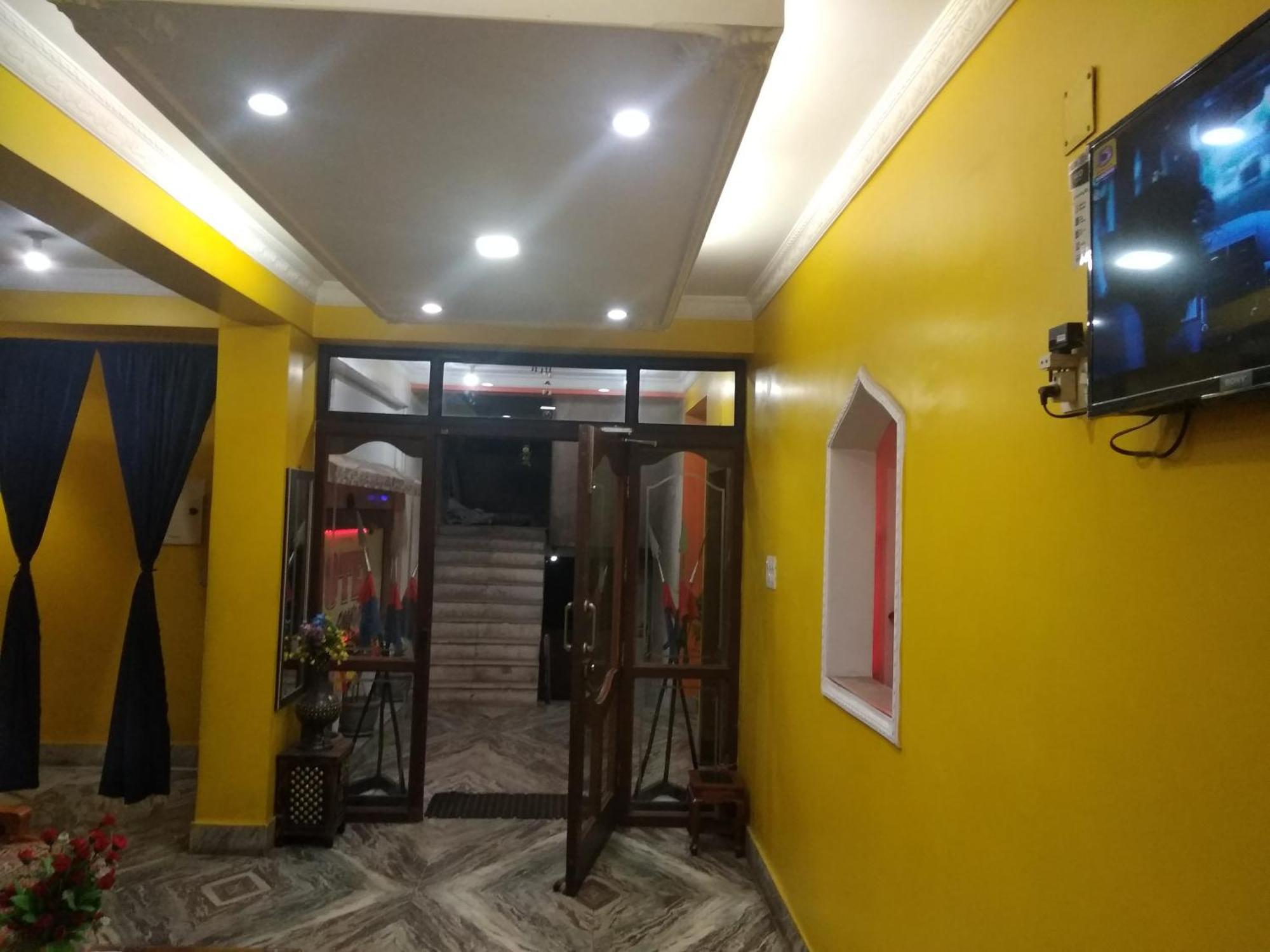 Hotel Chandrakala Regency 300 Meters From Dhanbad Railway ภายนอก รูปภาพ